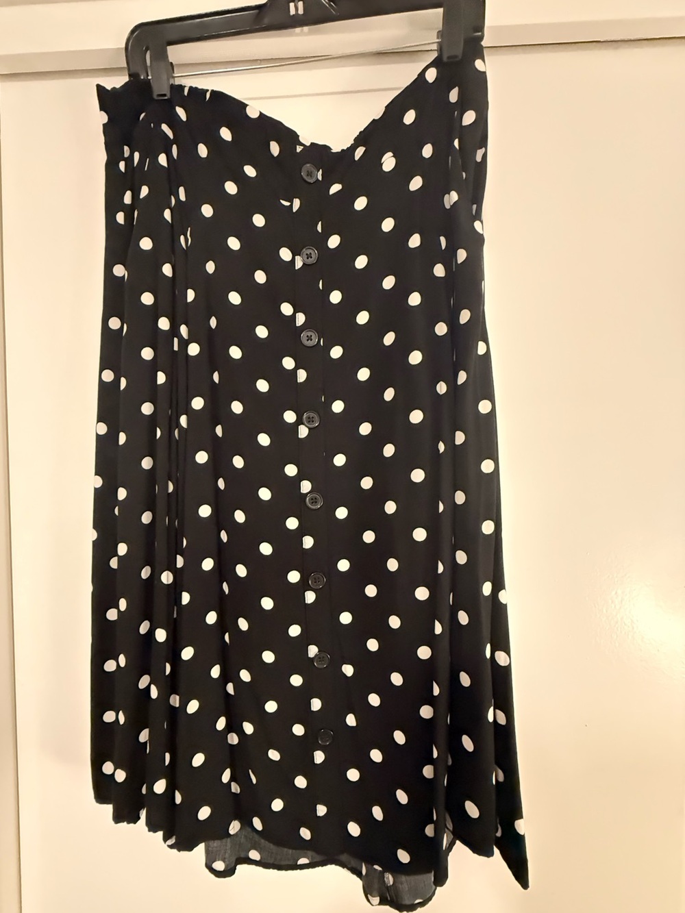 Torrid Black and White Polka Dot Button-Front Midi Skirt Size 1